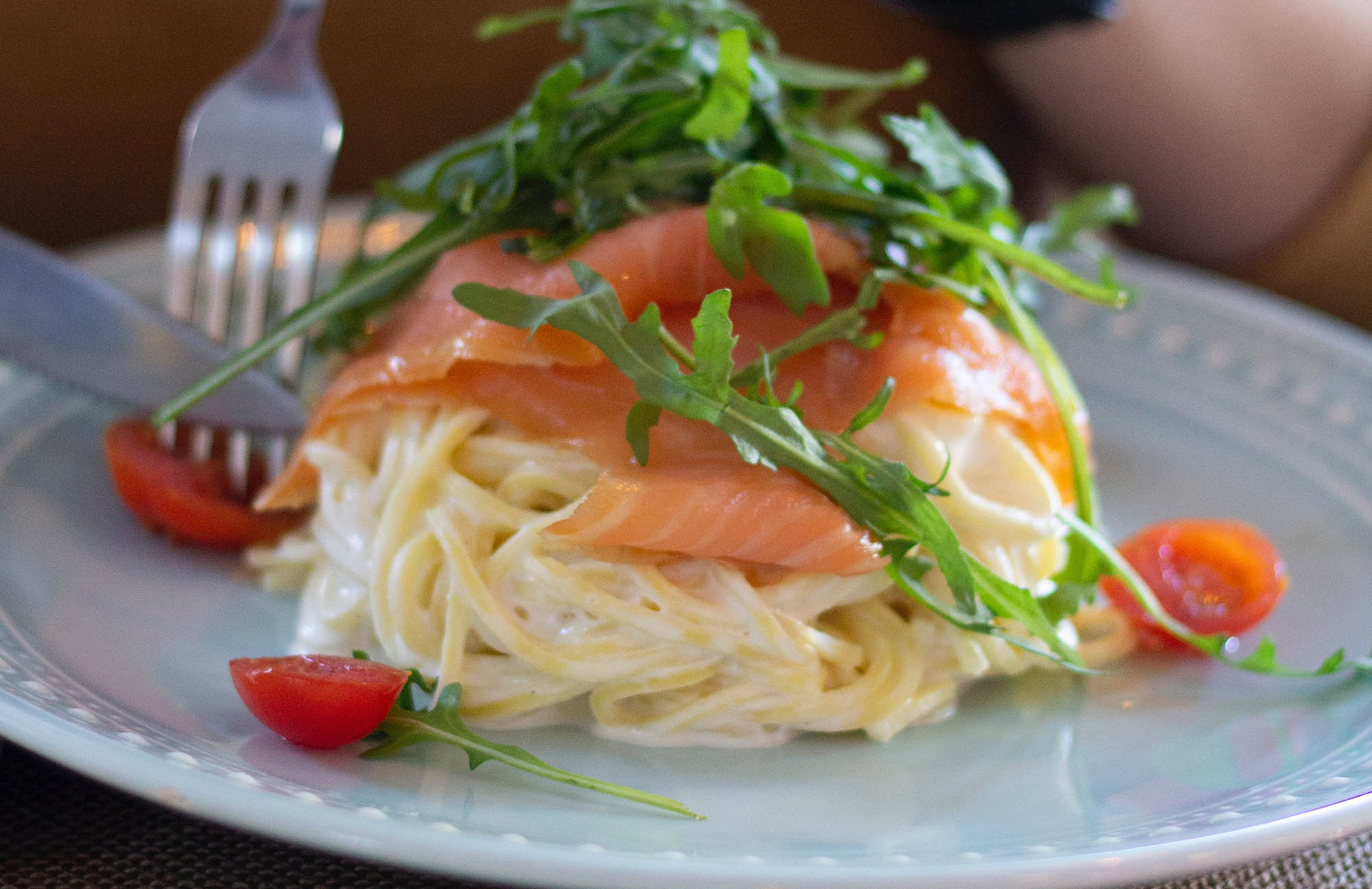 Creamy Pasta Delight: Topped with Raw Salmon Recipe